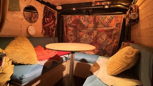 Vanjuca – Quirky & cosy off-grid beauty