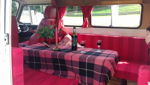 Ruby – Classic 76 Mercedes camper 