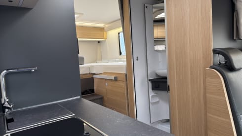 16. Luxe Adria Matrix 600 voor 4 personen