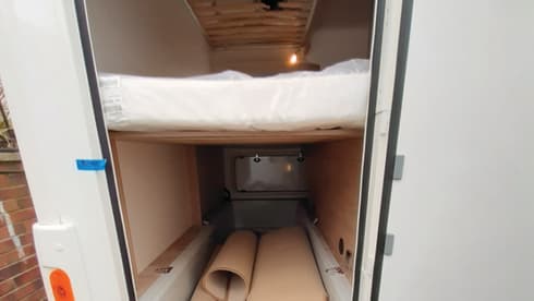 Tino – Comfort family camper for 5p - ITINEO SB740 (integral from 2022)