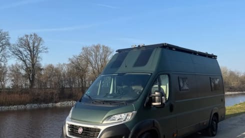 Hugo – Autarker und super ausgestatteter Camper Hugo
