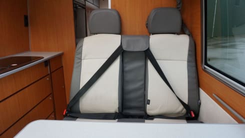 2p Volkswagen bus from 2014
