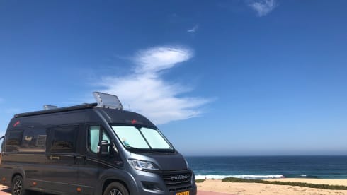 Malibu bus camper for 2 persons