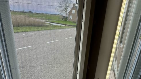 5 person Luxury camper with barbecue included 