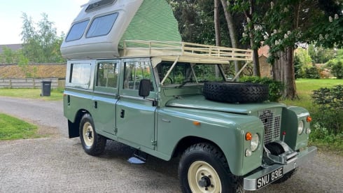 The Northumbrian Rover – 4 berth Land Rover rooftop from 1967