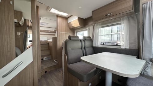 costacamper – 5p Fiat semi-integrated uit 2018