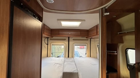 Lili & Otto – Campervan 2p