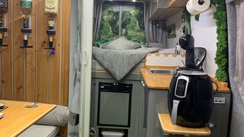 Temptation travel – Luxury 3 berth Volkswagen 