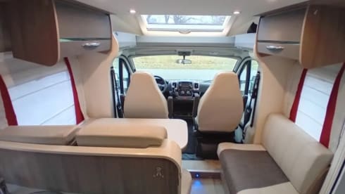 C08 – 4p Challenger, halbintegriert ab 2015