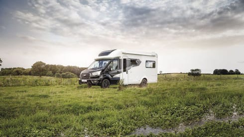 DFO – 3 berth Autotrail 690T 2026