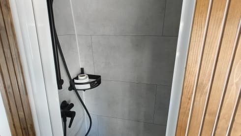 JOEY – 2-seater Peugeot bus from 2019