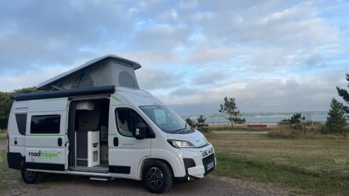 Es Vedra – BRAND NEW 2+1 Berth Roller Team Livingstone 2 (2025) Automatic