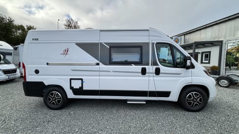 V55 – Motorhome Rapido V55 panel van