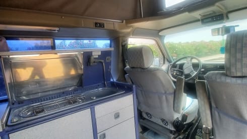 Calì  – Salento in a T4 California Coach van