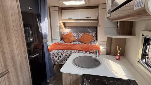 Taylor  – Swift Motorhome 2017  4 Berth 