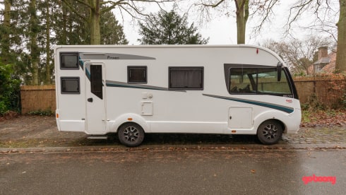 Droom op wielen – Nieuwe Luxueuze Integraal Familiecamper met 6 gordel plaatsen