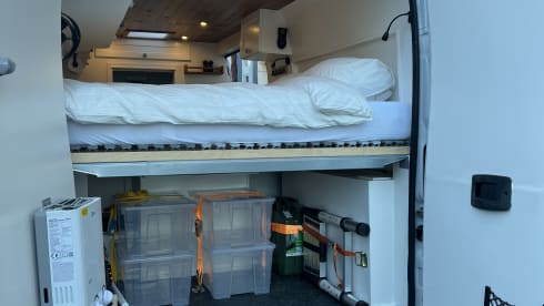 Comfortable, cozy 2.5-person off-grid camper