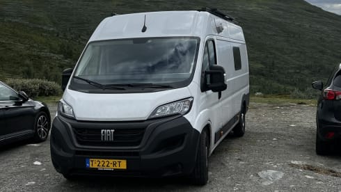 Nimbus – Luxury camper from 2023 with Off-grid option