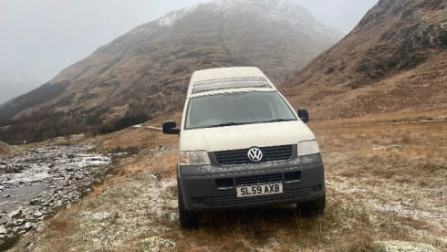Nevis – 2 berth Volkswagen campervan 4x4 from 2009