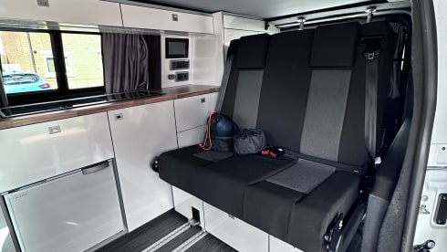 Blighty – New Pop Top Campervan 4 Berth