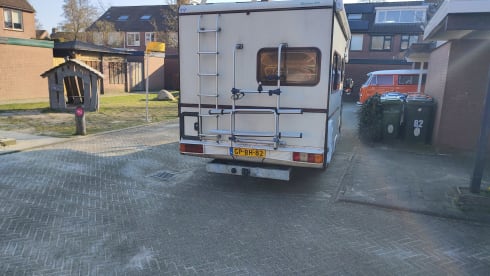 gezinscamper – 6p Fiat alcove from 1993