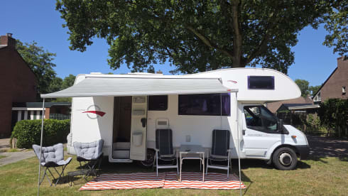 De familiecamper – 7p Ford alcove uit 2009