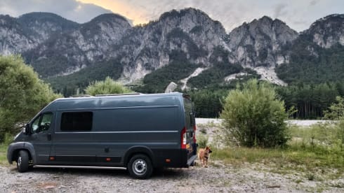 Elmo – Fiat Ducato camper van 