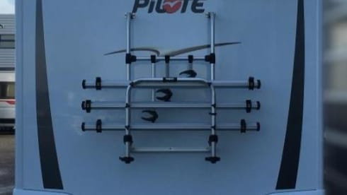 Compact Pilote P650C for rent!