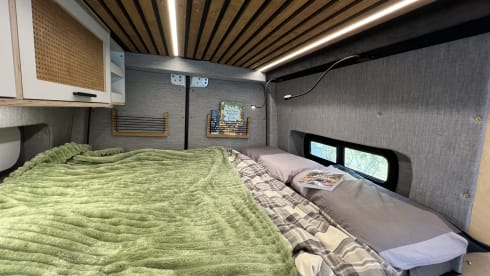 Bespoke Mercedes Sprinter Campervan. Fully Equipped for Ultimate Adventure