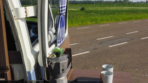 Eddie – 2p Volkswagen campervan from 1984