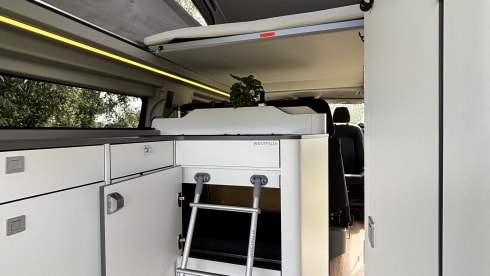 Vannie – Ford Nugget L2 BJ2025