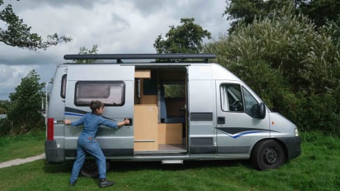 supercamper – 3p Pössl bus (2004) self-sufficient - with all amenities 