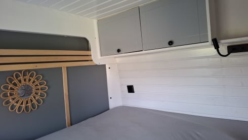 2-person Peugeot bus from 2012