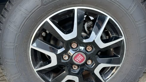 2p Knaus semi-integrated uit 2016