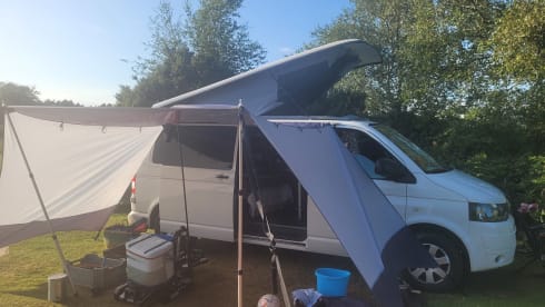 Kever – Our beautiful white VW camper