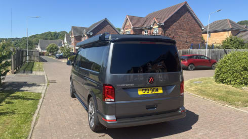 The Grey – 4 berth Volkswagen T6.1 Luxury campervan 