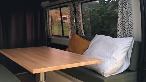 Oscar Obelix – Hit the road with Oscar! A converted Citroën Jumper with 2 sleeping places