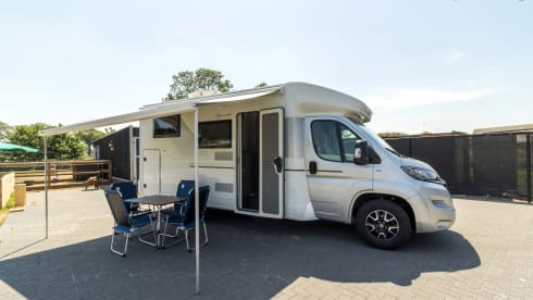 Compact luxury Sun Living semi-integrated from 2020