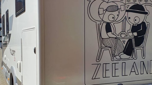 T-Loft 530 – 4p Elnagh semi-integrated uit 2019