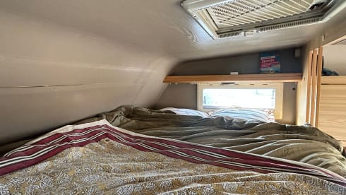 Meet Bennie! – Spacious & Cozy Iveco Camper