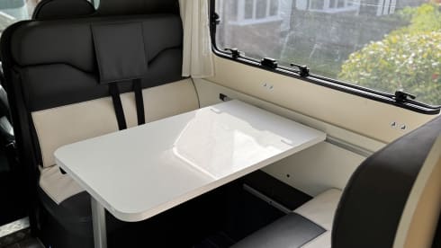 6 berth Ford Transit Roller Team 675 2021