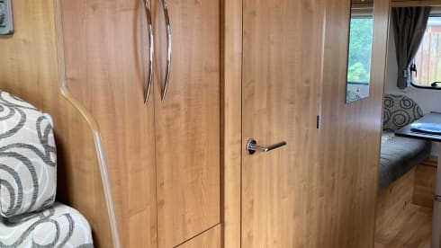 Sunrise  – 6 berth Ford transit tribute