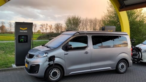 Ecobusje – Two-person electric camper van from Ecobusje