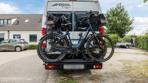 Joy – Beautiful 3p Pössl bus camper from 2020