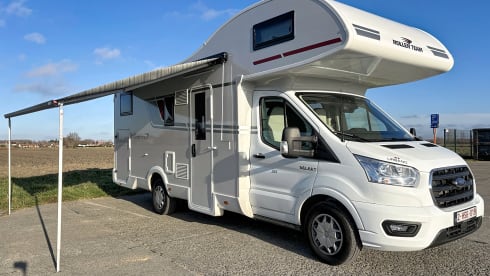 Gloednieuwe Alcove voor 4 personen voorzien van alle comfort! 