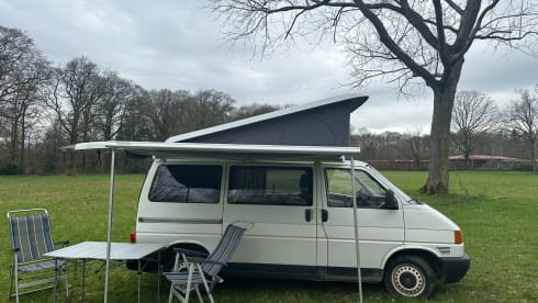 het witte schaap – 4p Volkswagen campervan uit 1997