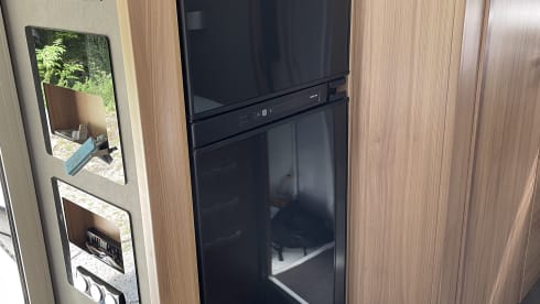 6p Adria Mobil semi-integrated model 2019