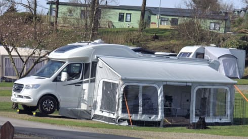 Maive – 4 berth Coachman Travelmaster 545