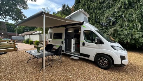 Es Vedra – BRAND NEW 2+1 Berth Roller Team Livingstone 2 (2025) Automatic