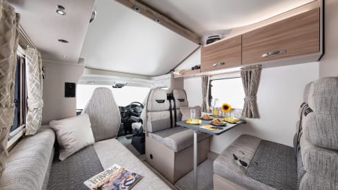Hendy  – 6 berth Swift edge from 2021